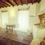 Suite Del Vicolo Apartment